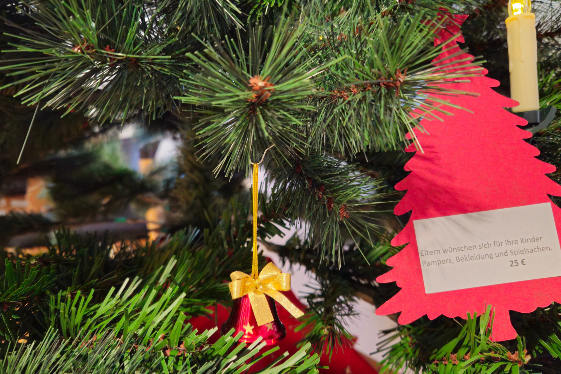Auch in diesem Jahr warten wieder zahlreiche Wünsche an den Wunschbäumen darauf, erfüllt zu werden.