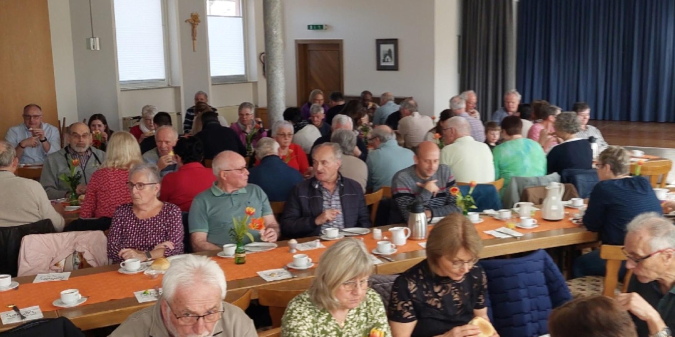 Collage Frühstück Ormont 2026