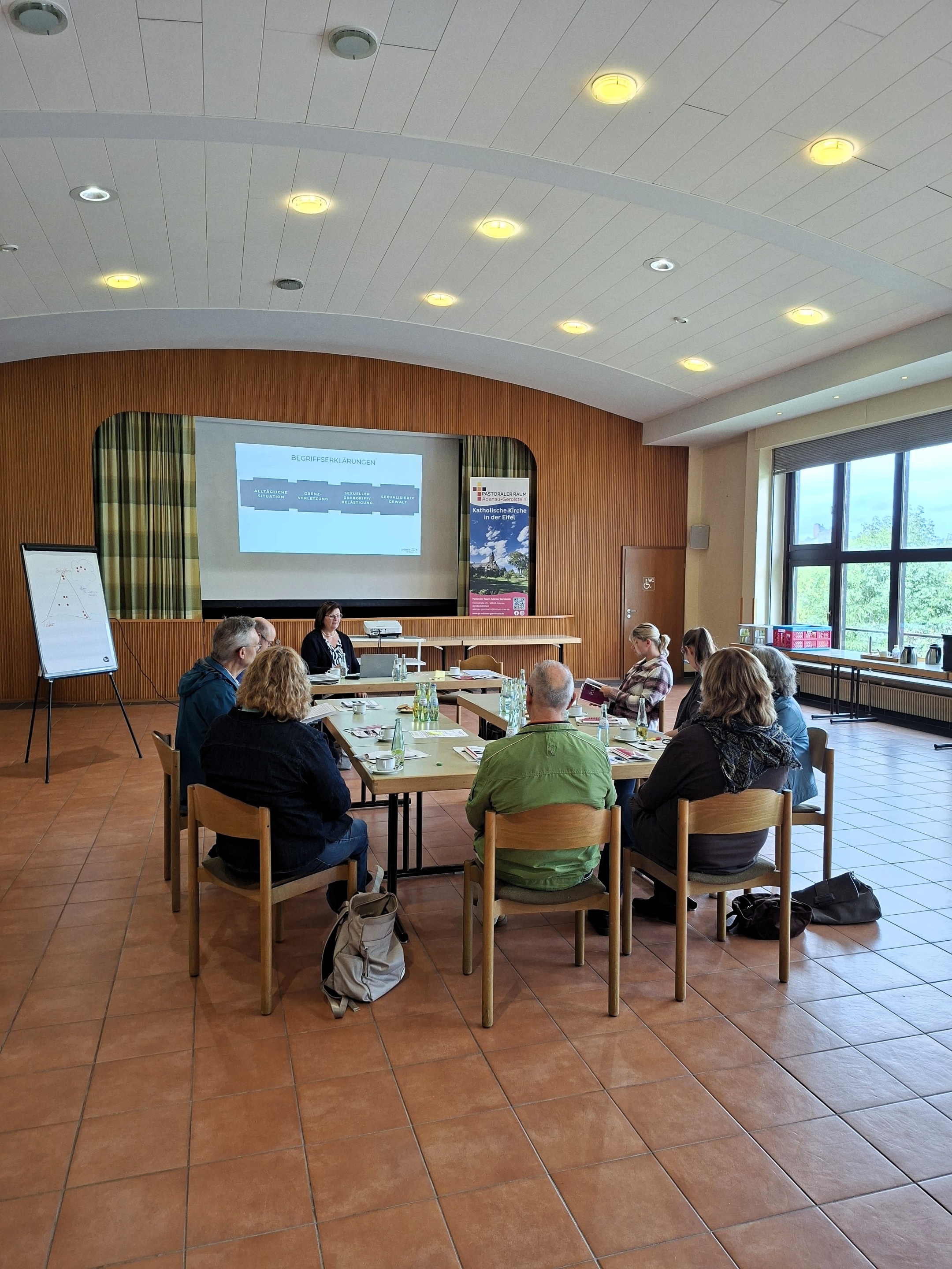 Infoverantaltung zur Prävention gegen sexualisierte Gewalt an Minderjährigen und schutz- oder hilfebedürftigen Erwachsenen in Gerolstein (c) Philipp Hein Infoverantaltung zur Prävention gegen sexualisierte Gewalt an Minderjährigen und schutz- oder hilfebedürftigen Erwachsenen in Gerolstein