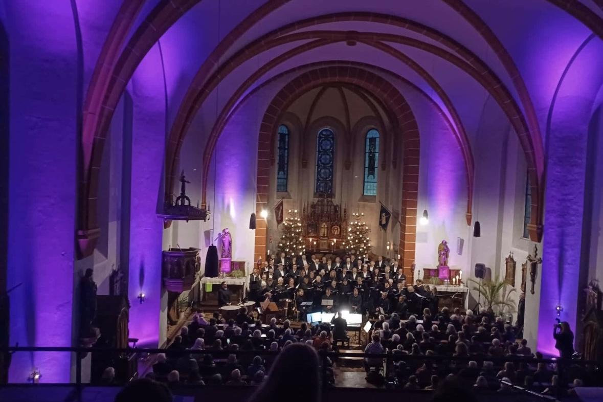 Stimmungsvolle Atmosphäre beim Adventskonzert in Lissendorf