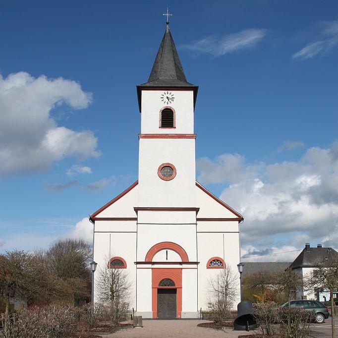 Kirche Üxheim (c) Philipp Hein Kirche Üxheim